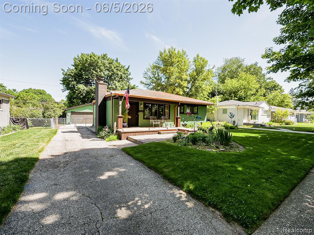 719 E Summit Street, Milford, MI 48381 — Photo 25