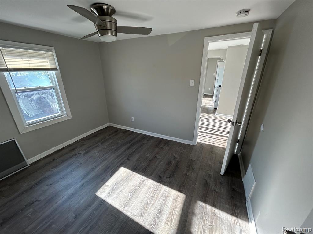 4234 BEACH Street, Ecorse, MI 48229 — Photo 6