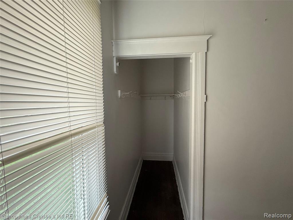 2259 Saint Clair Street, Detroit, MI 48214 — Photo 10