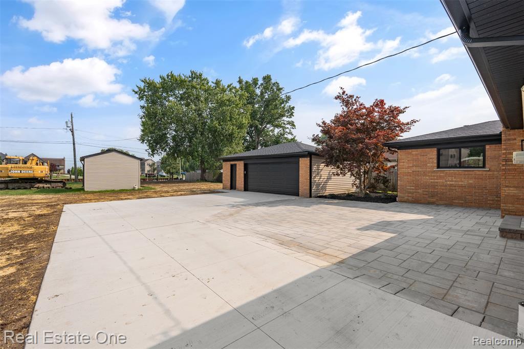 47900 Jefferson Avenue, Chesterfield, MI 48047 — Photo 29