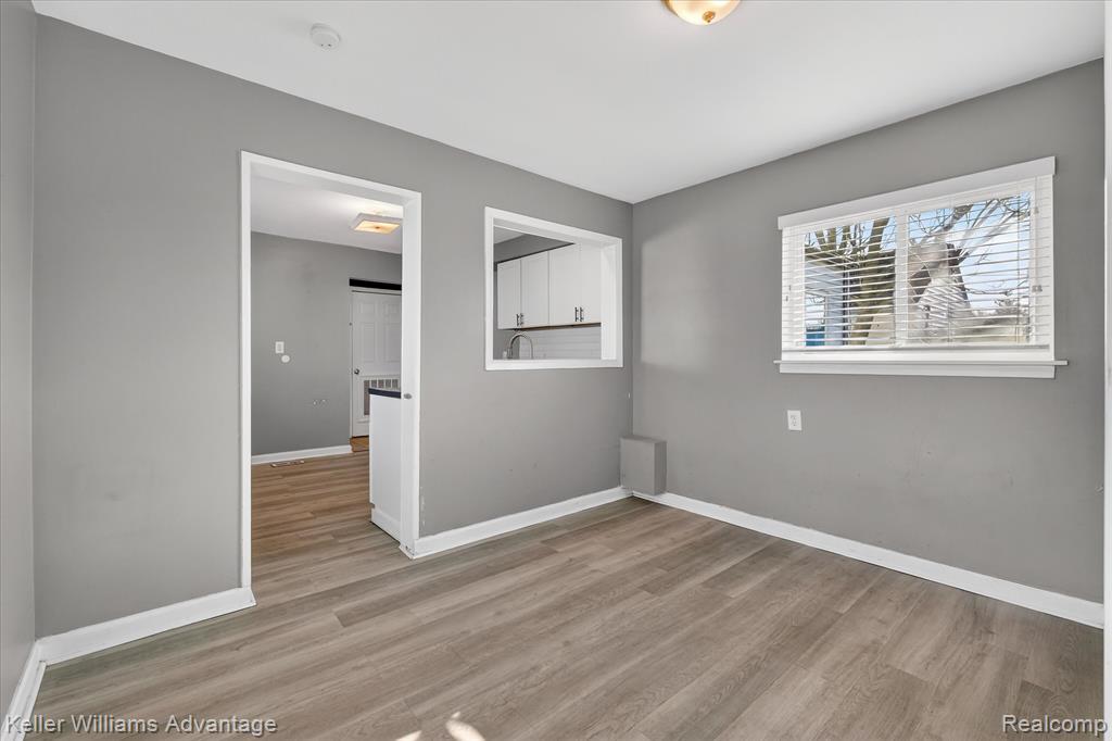 5710 Detroit Street, Dearborn Heights, MI 48125 — Photo 15