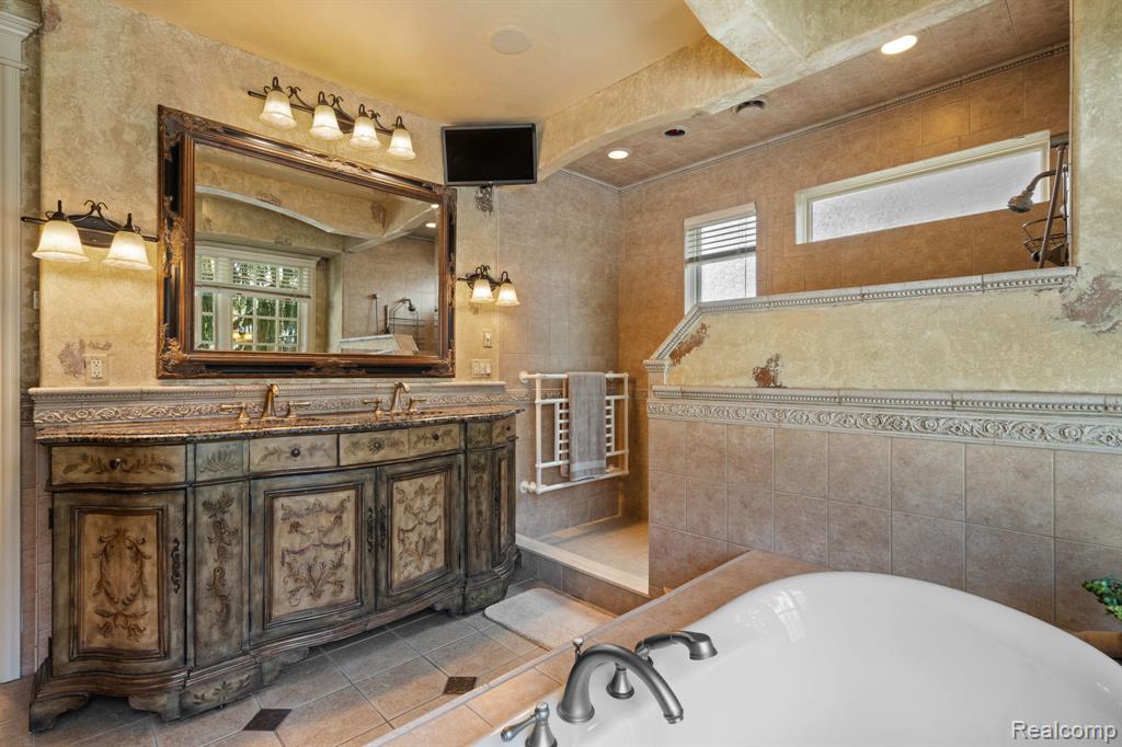 433 John R, Milford, MI 48381 — Photo 42