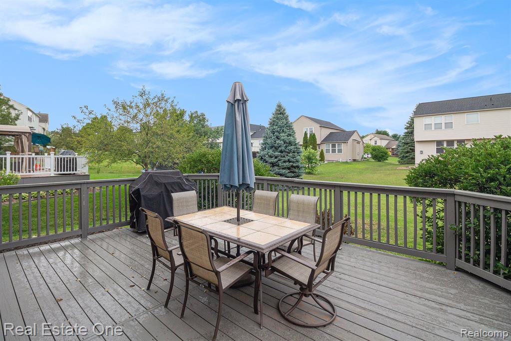 852 Deer Run Lake Road, Holly, MI 48442 — Photo 33