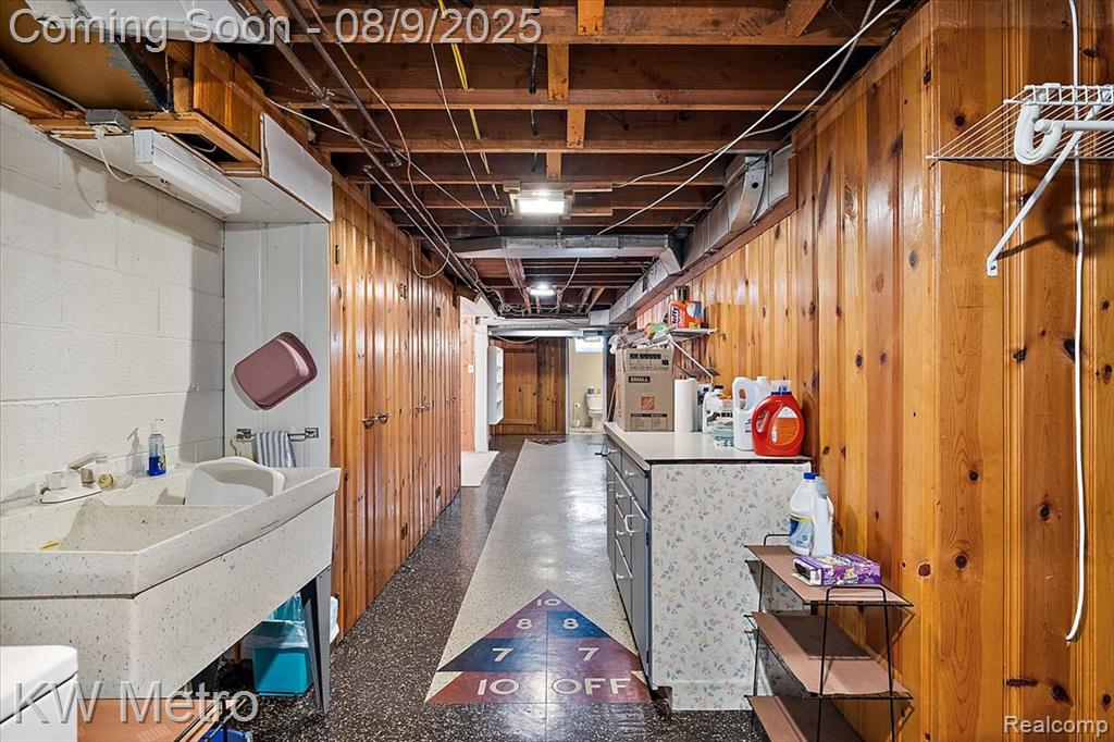 18241 Dunblaine Avenue, Beverly Hills, MI 48025 — Photo 69