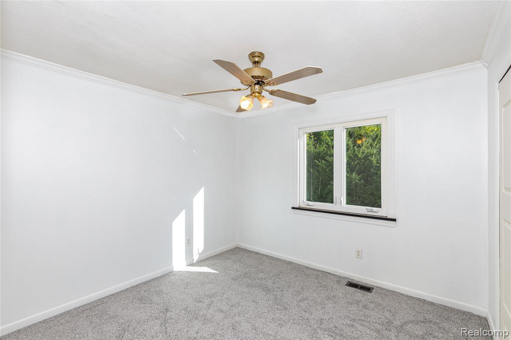 2320 Belle Glade Court, Fenton, MI 48430 — Photo 14