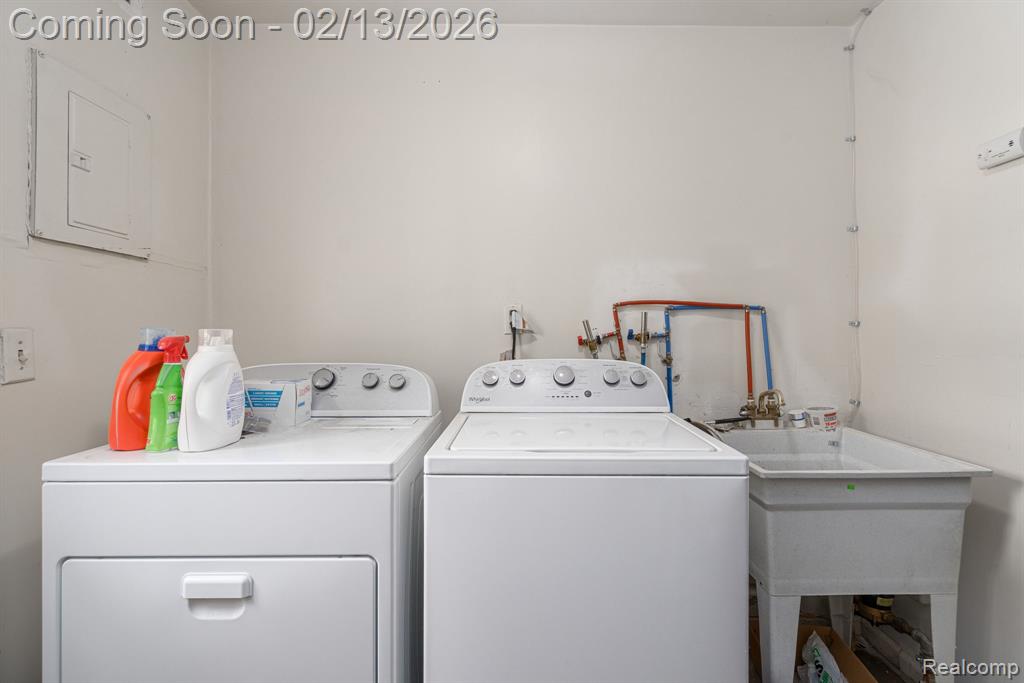 4976 Weddell Street, Dearborn Heights, MI 48125 — Photo 27