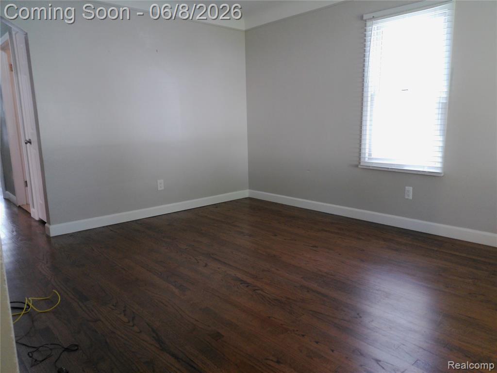 619 S Gainsborough Avenue, Royal Oak, MI 48067 — Photo 3