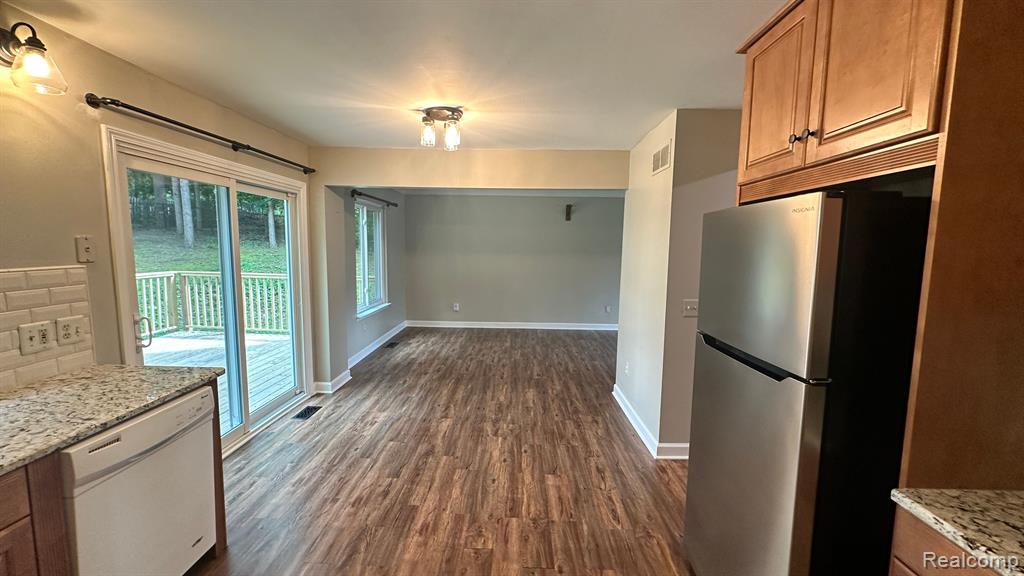 350 Timberwood Trail, Ortonville, MI 48462 — Photo 14