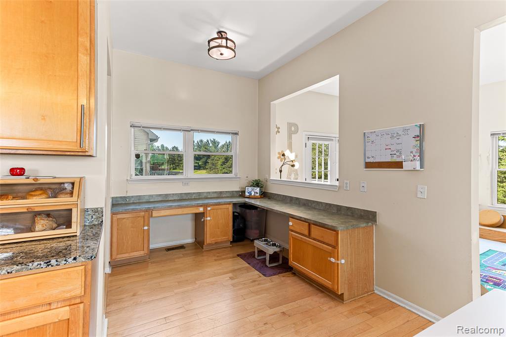 1484 Chapleau Drive, Ann Arbor, MI 48103 — Photo 13