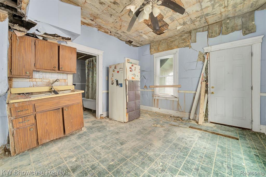 5593 CADILLAC Avenue, Detroit, MI 48213 — Photo 20