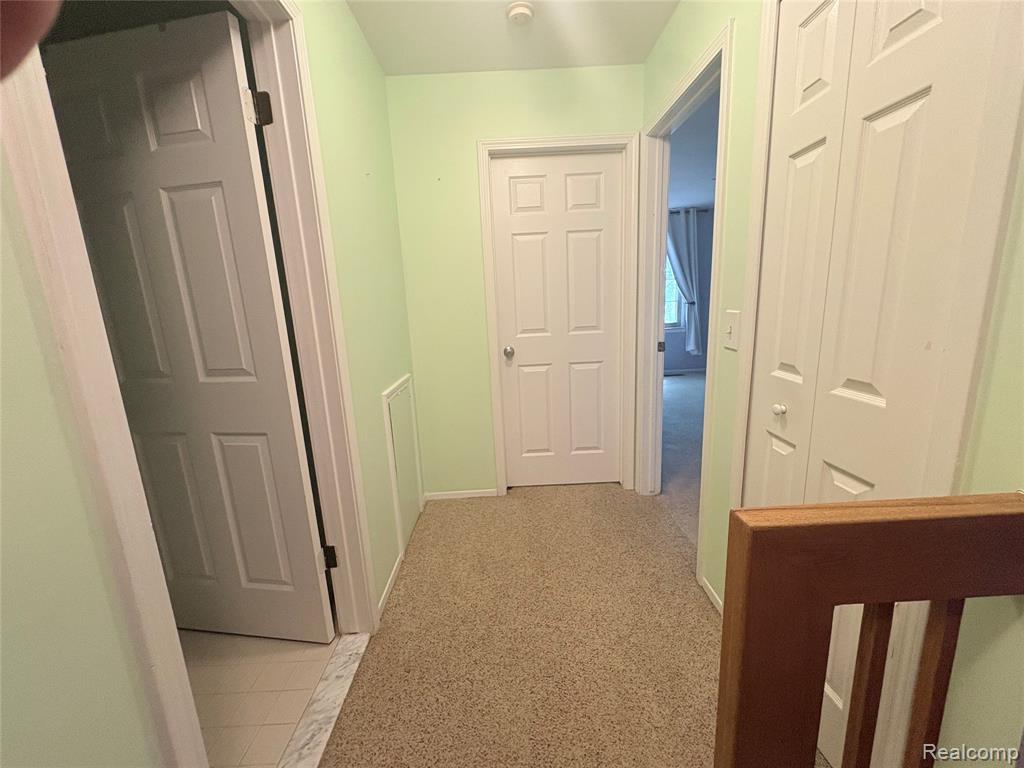 7595 Woodview Drive, Waterford, MI 48327 — Photo 9