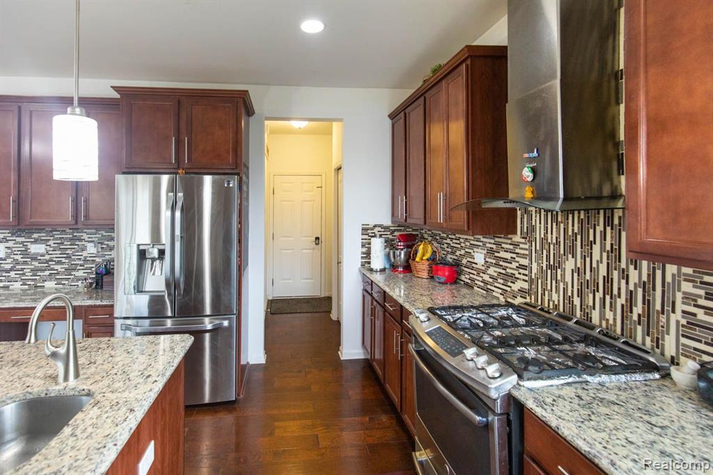 51040 UPLAND VIEW Street, Canton, MI 48188 — Photo 22