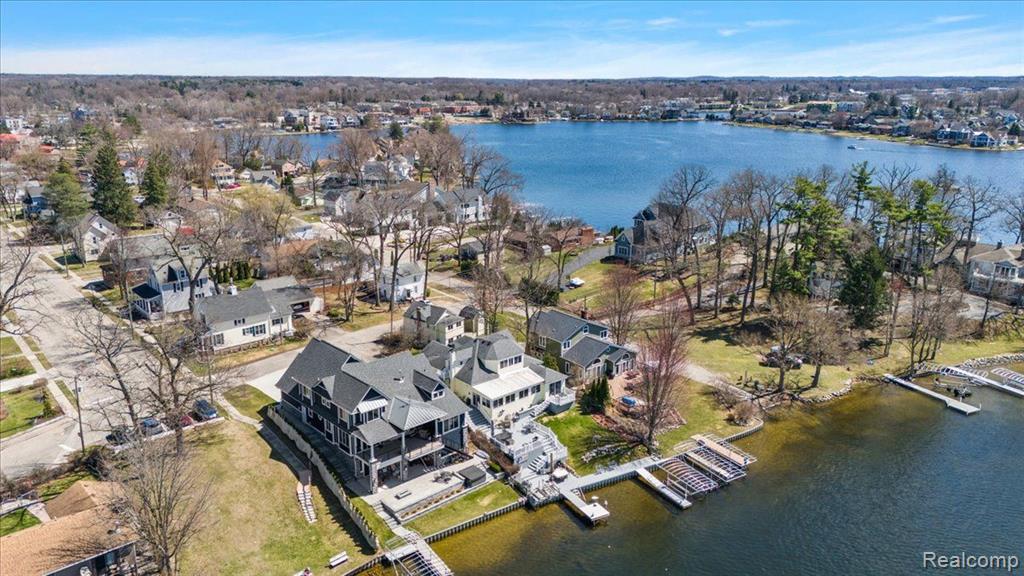 16 S NORTH SHORE Drive, Lake Orion, MI 48362 — Photo 88