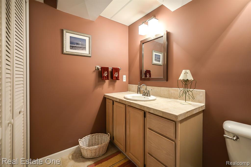 4490 GOLF VIEW Drive, Brighton, MI 48116 — Photo 52