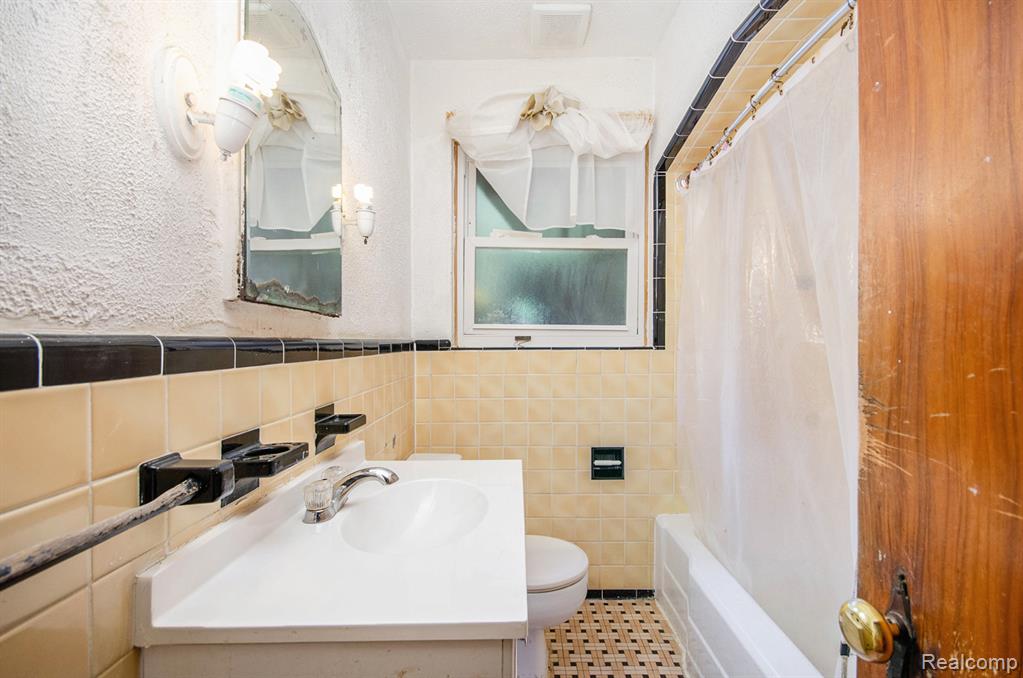 10441 Roxbury Street, Detroit, MI 48224 — Photo 9