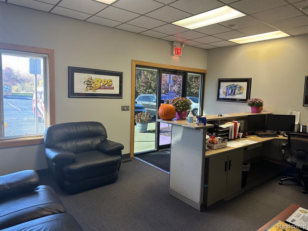 6317 TAYLOR Drive, Flint, MI 48507 — Photo 29