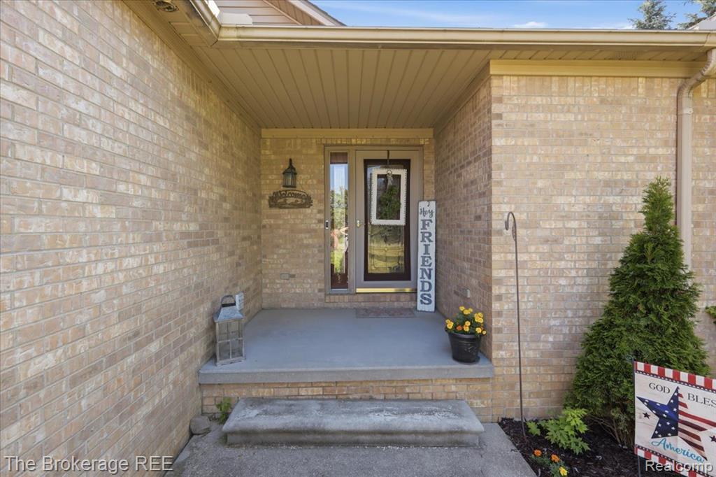 6057 Center Road, Grand Blanc, MI 48439 — Photo 14