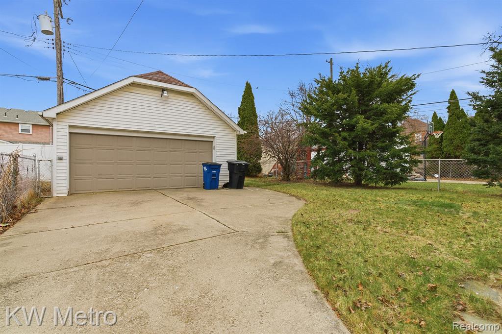 19136 Santa Barbara Drive, Detroit, MI 48221 — Photo 23