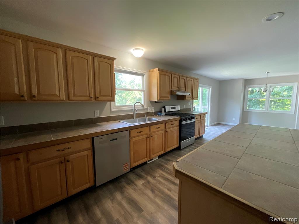 3425 Sutton Road, Dryden, MI 48428 — Photo 9
