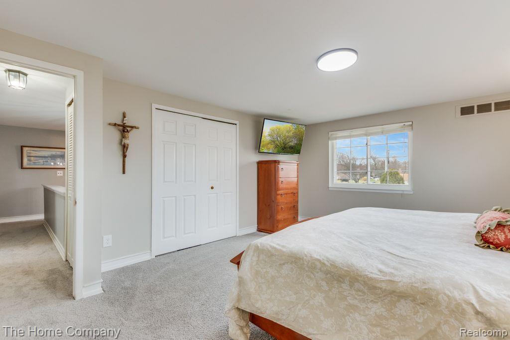 44273 Craftsbury Court, Canton, MI 48187 — Photo 35