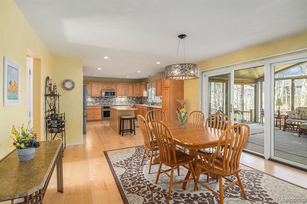 57598 HIDDEN TIMBERS Drive, South Lyon, MI 48178 — Photo 10
