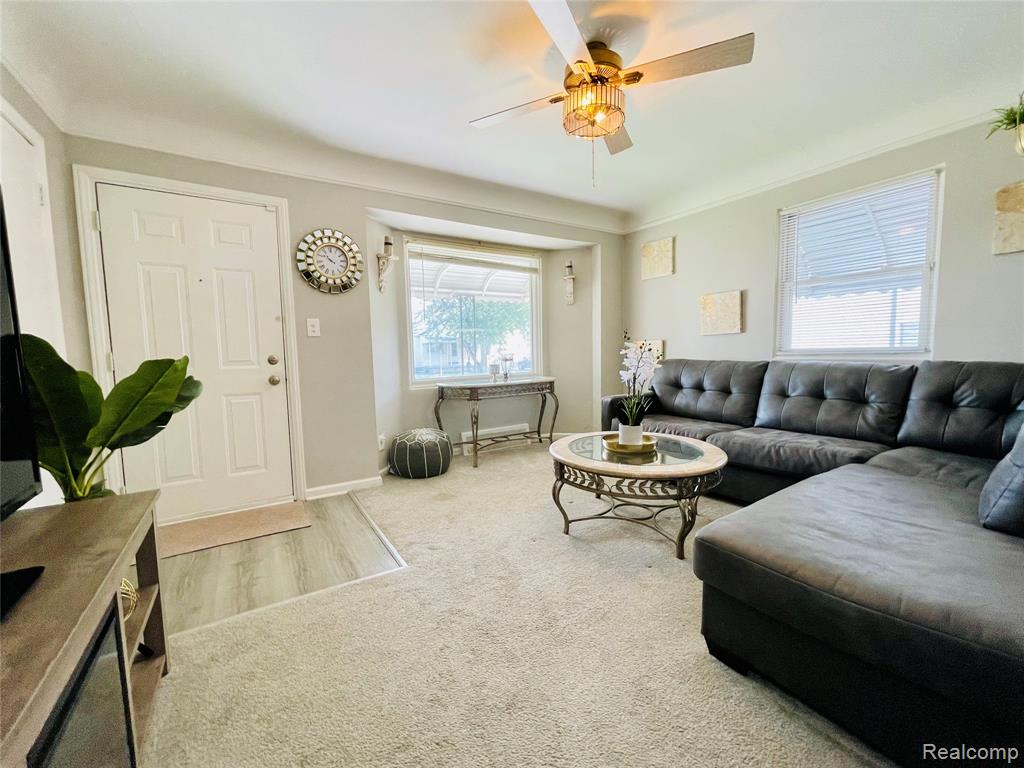 829 Cleveland Avenue, Lincoln Park, MI 48146 — Photo 4