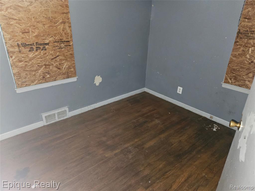 6166 Farmbrook Street, Detroit, MI 48224 — Photo 16