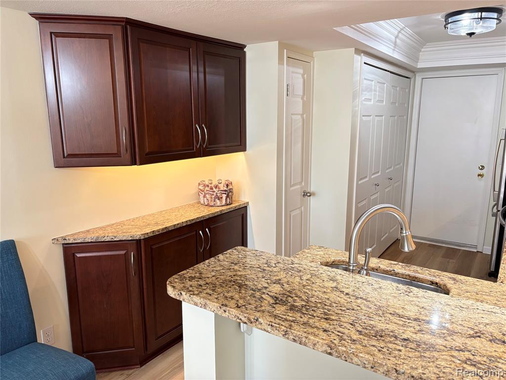 607 Perry Creek Drive, Grand Blanc, MI 48439 — Photo 26