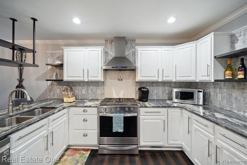 791 Milford Glen Court, Milford, MI 48381 — Photo 16