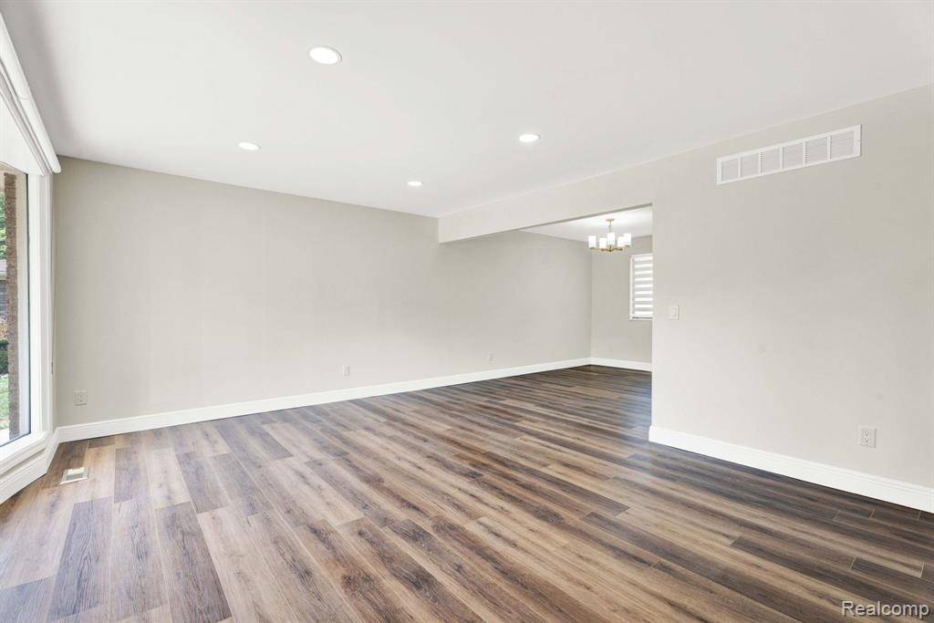 40206 Ashland Drive, Sterling Heights, MI 48313 — Photo 8