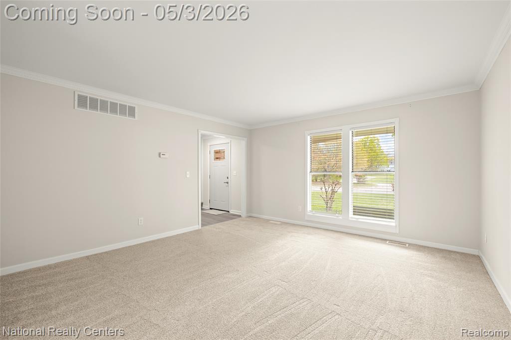 35963 Fair Oaks Court Court, Farmington, MI 48331 — Photo 11