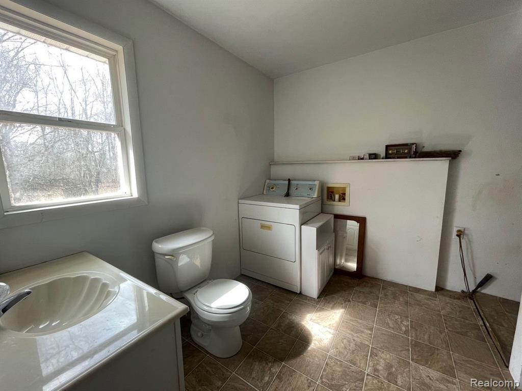 5559 Tipsico Lake Road, Holly, MI 48442 — Photo 5
