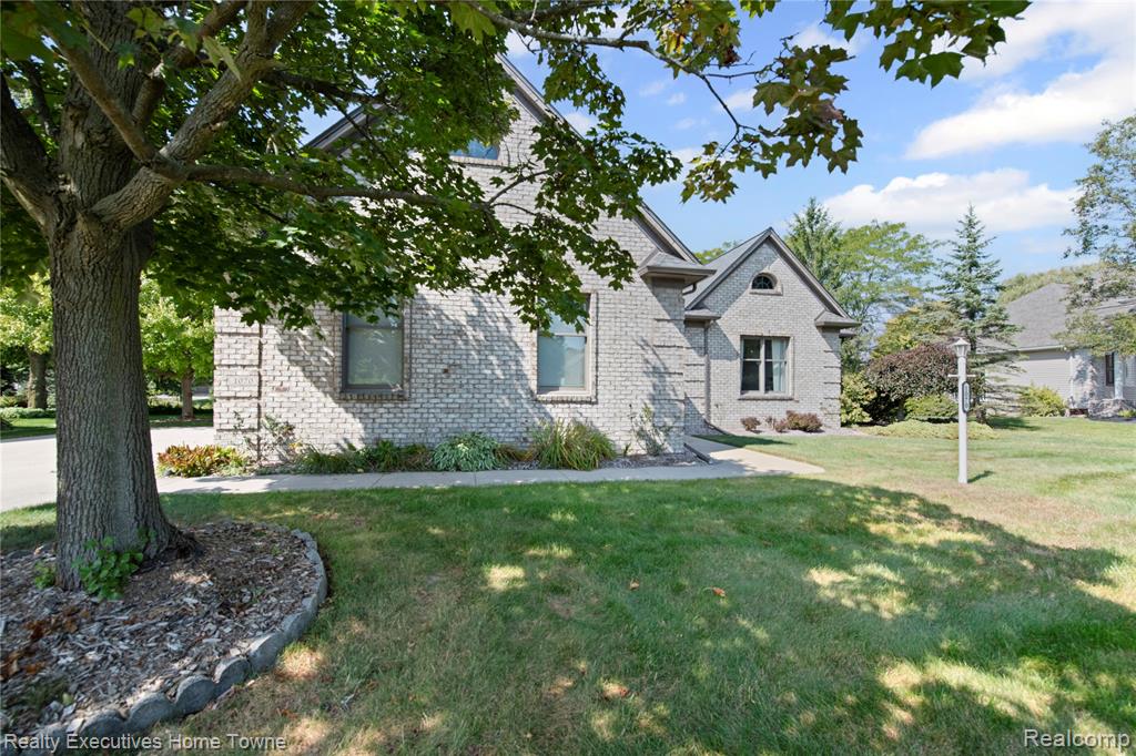1070 Highland Drive, St. Clair, MI 48079 — Photo 27