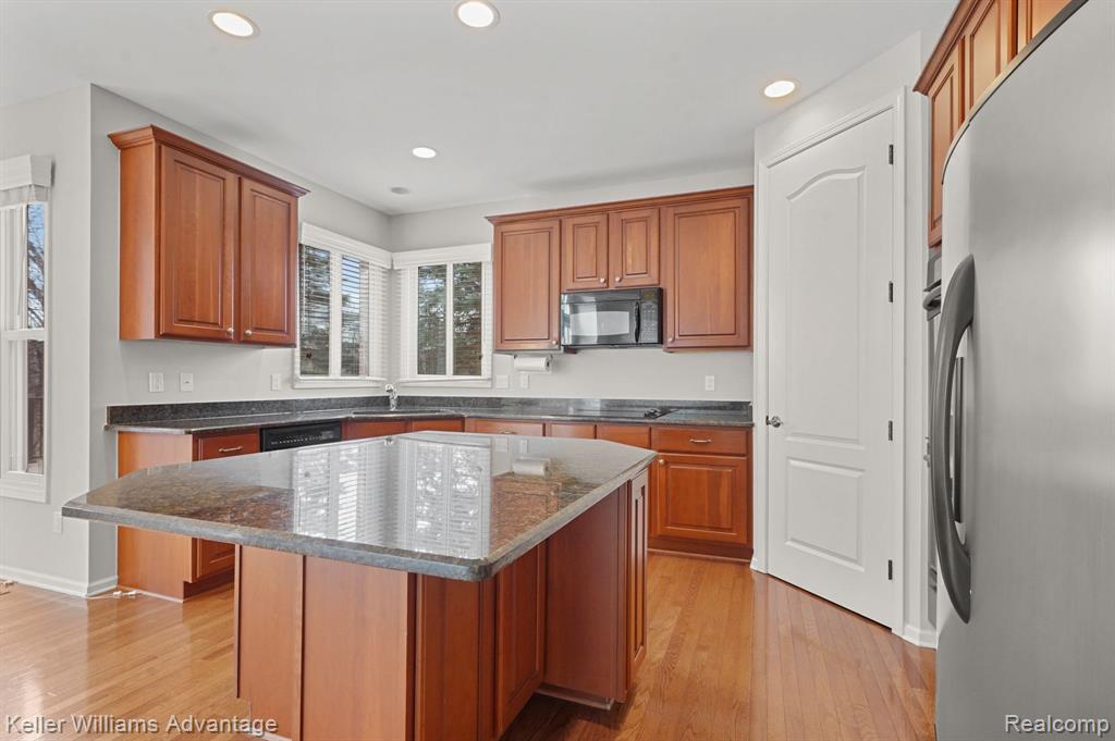 47232 MERION Circle, Northville, MI 48168 — Photo 30