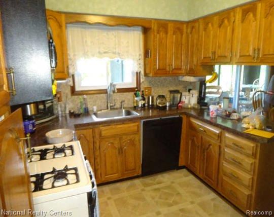 27125 Delos Road, New Boston, MI 48164 — Photo 9
