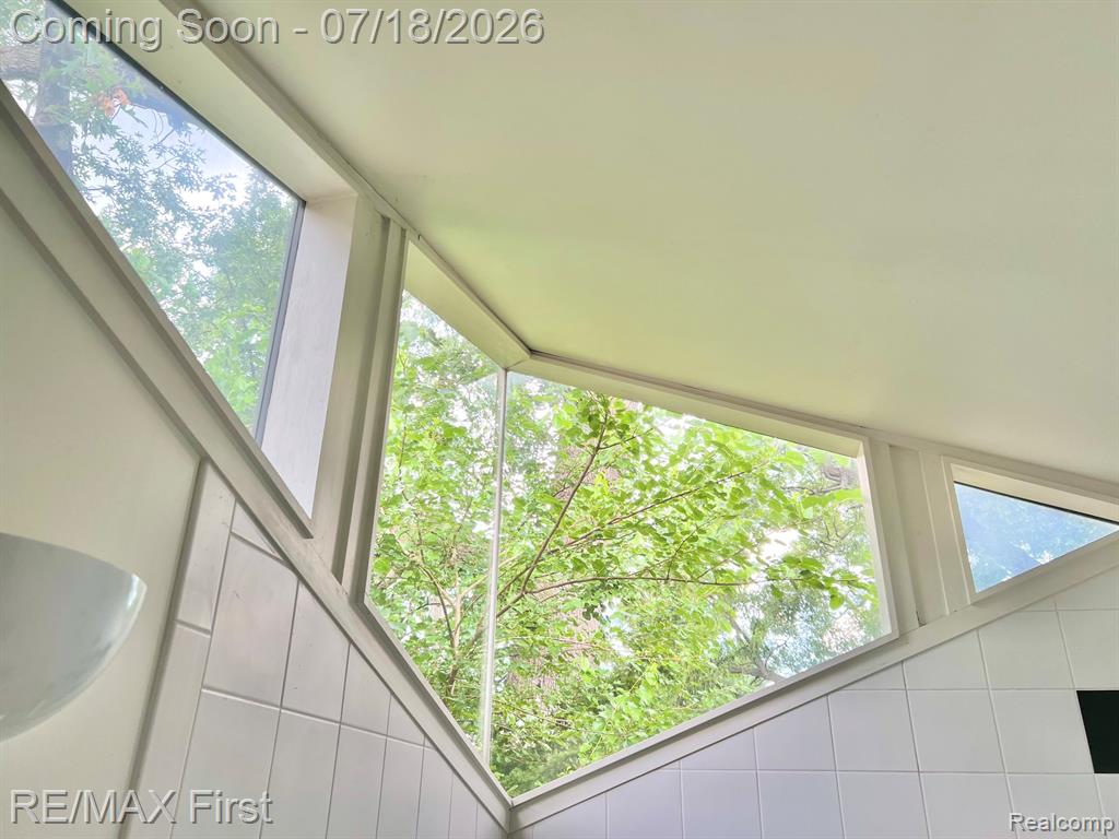 774 W Oakridge Street, Ferndale, MI 48220 — Photo 34