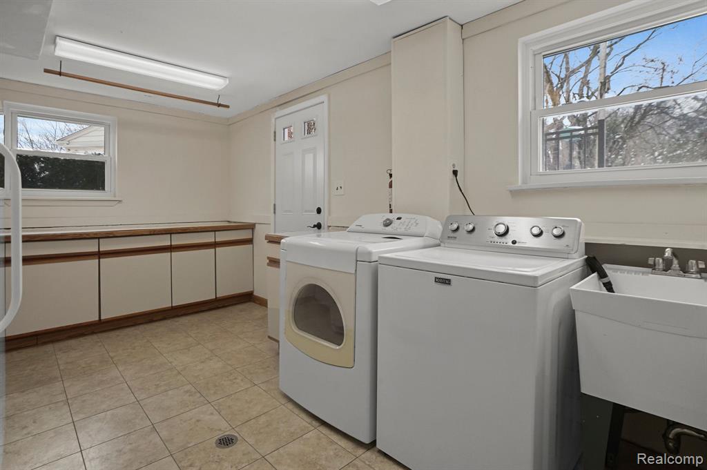 4414 BRANDYWYNE Drive, Troy, MI 48098 — Photo 30