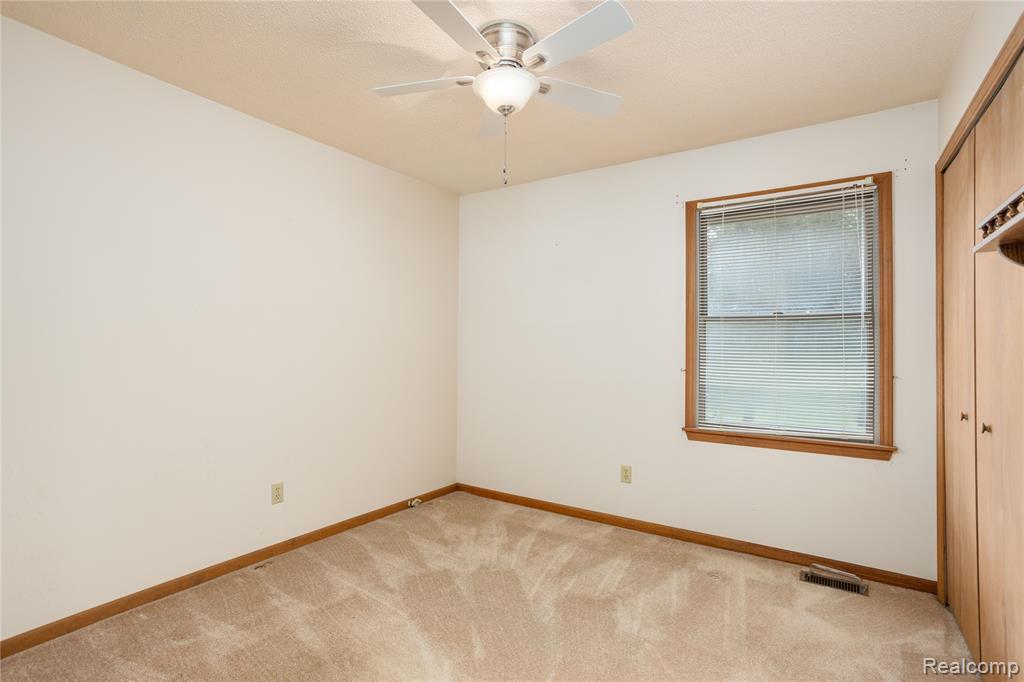 15800 Park Lane, Plymouth, MI 48170 — Photo 15