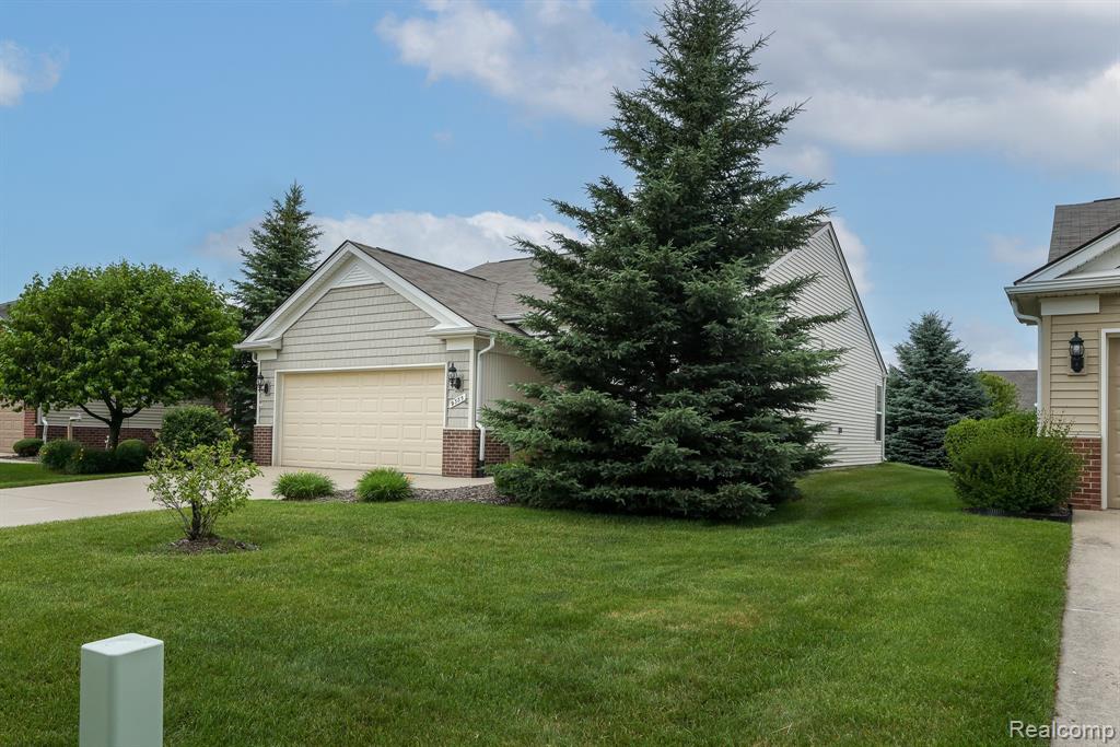 9385 Sand Hill Drive, Grand Blanc, MI 48439 — Photo 4