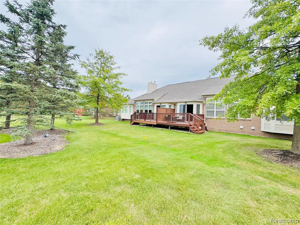 49401 N Glacier, Northville, MI 48168 — Photo 22