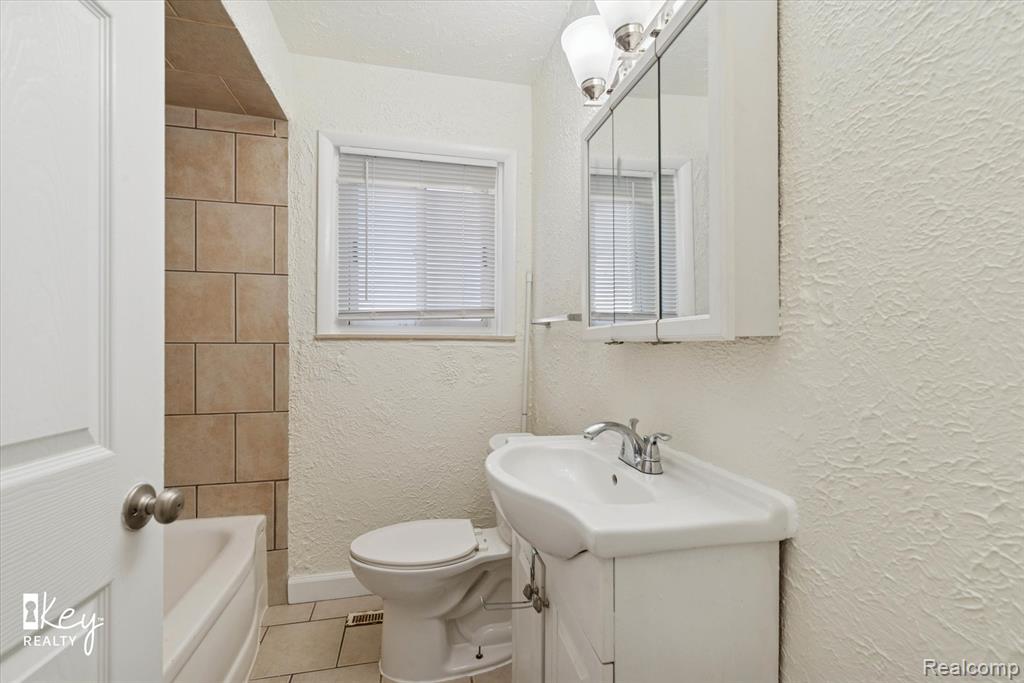 1125 Zephyr Street, Ypsilanti, MI 48198 — Photo 17