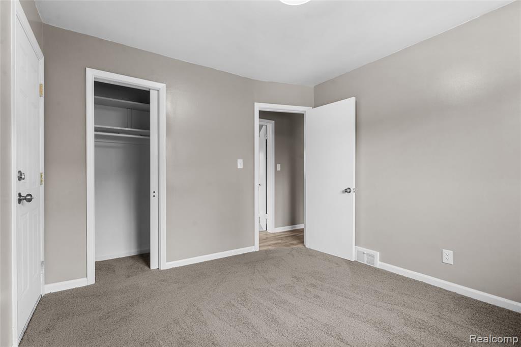 19335 Chapel Street, Detroit, MI 48219 — Photo 13