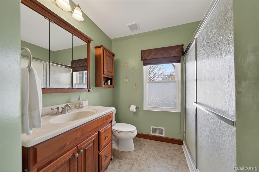 2311 Richwood Road, Auburn Hills, MI 48326 — Photo 11