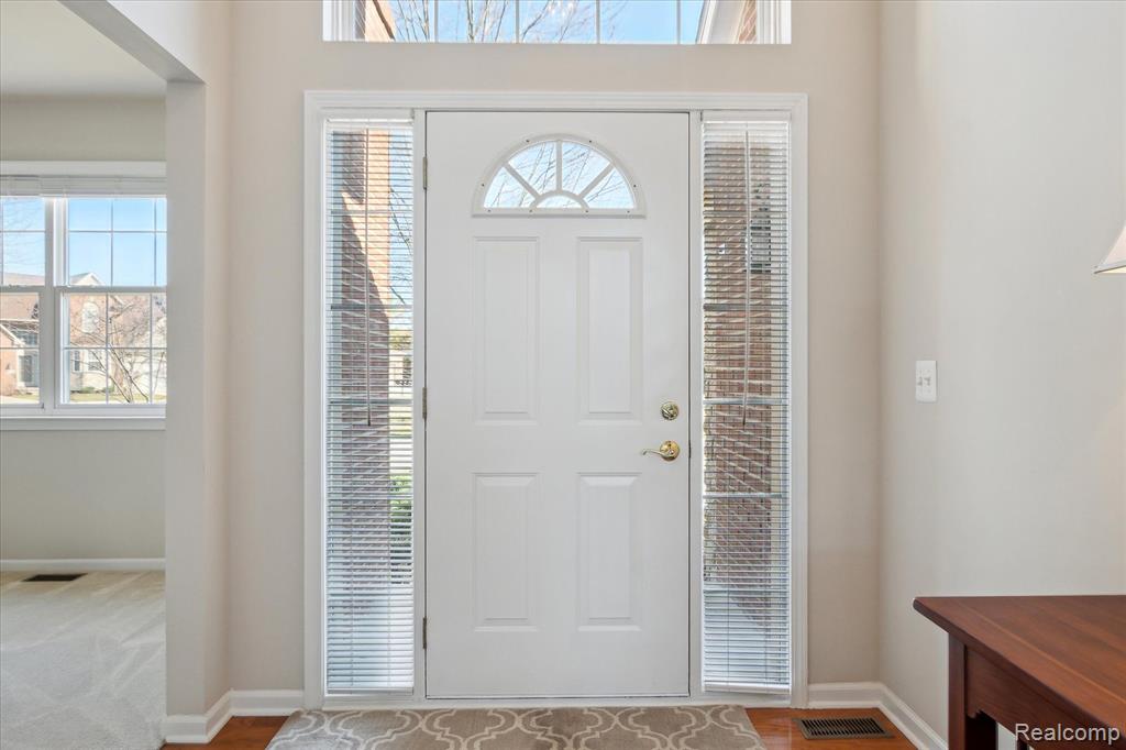 47681 SCENIC CIRCLE Drive S, 77, Canton, MI 48188 — Photo 7