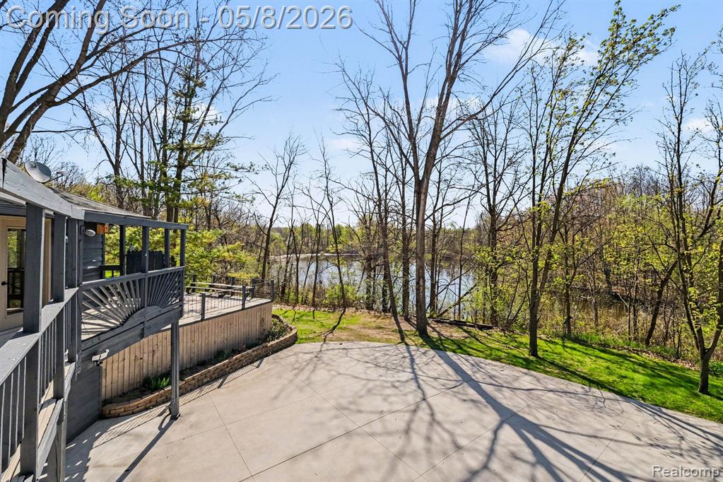 9277 Graytrax Road, Grand Blanc, MI 48439 — Photo 24