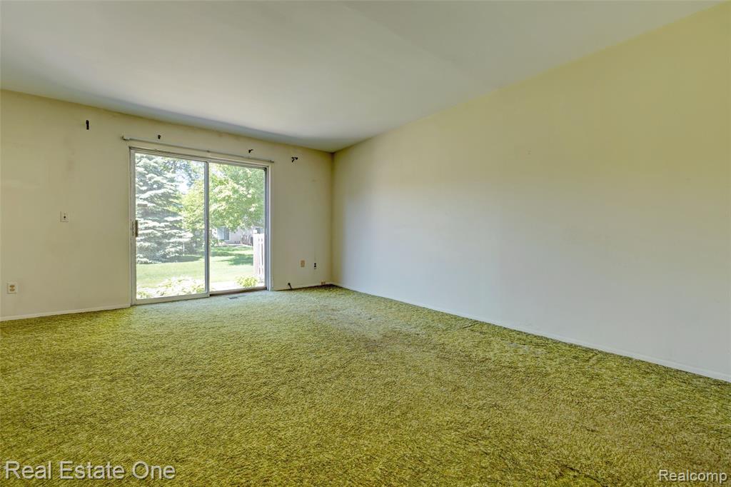 4456 15 Mile Road, Sterling Heights, MI 48310 — Photo 10
