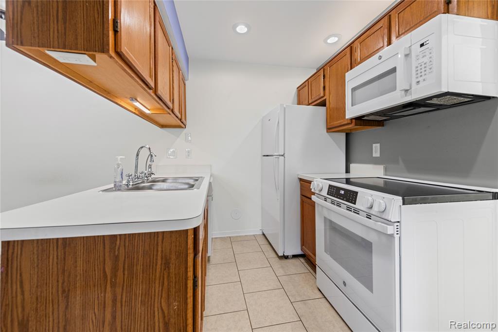 16369 Woodlane, Fraser, MI 48026 — Photo 10