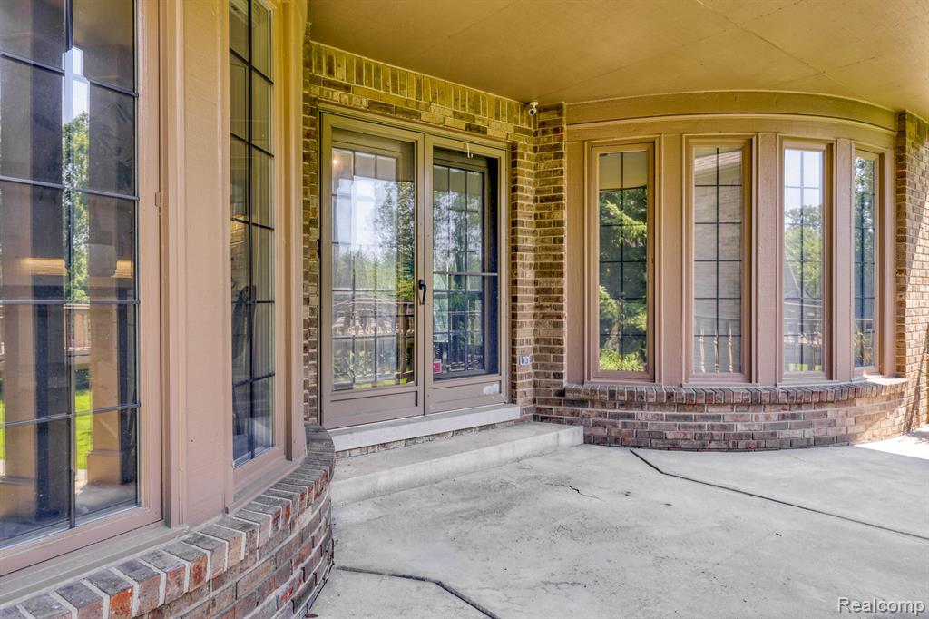 13648 EATON Drive, Plymouth, MI 48170 — Photo 39