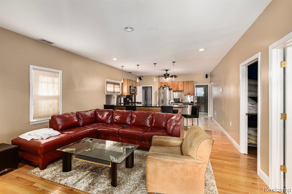 6387 ABINGTON Avenue, Detroit, MI 48228 — Photo 7