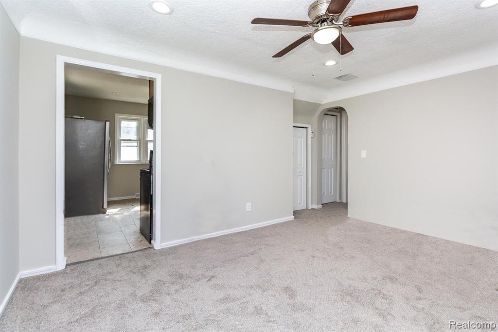 5961 McGuire Street, Taylor, MI 48180 — Photo 5
